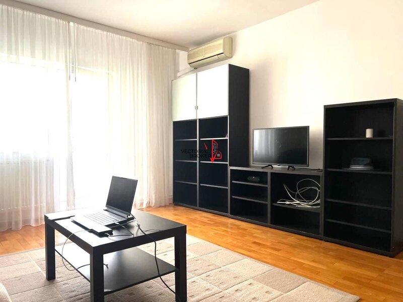 Doamna Ghica, Pancota, apartament cu centrala termica, mobilat si utilat.